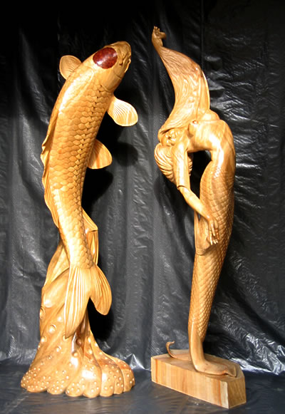 木彫刻の人魚と鯉　mermaid and carp of wood sculpture